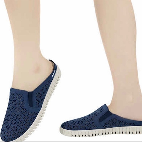 NWT JSPORT by Jambu Ladies' Floral Mule Easy Slip Comfy Contoured Navy Size 9 - Picture 1 of 6